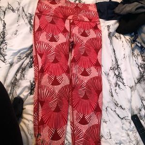 Aerie Pattern Leggings Capris